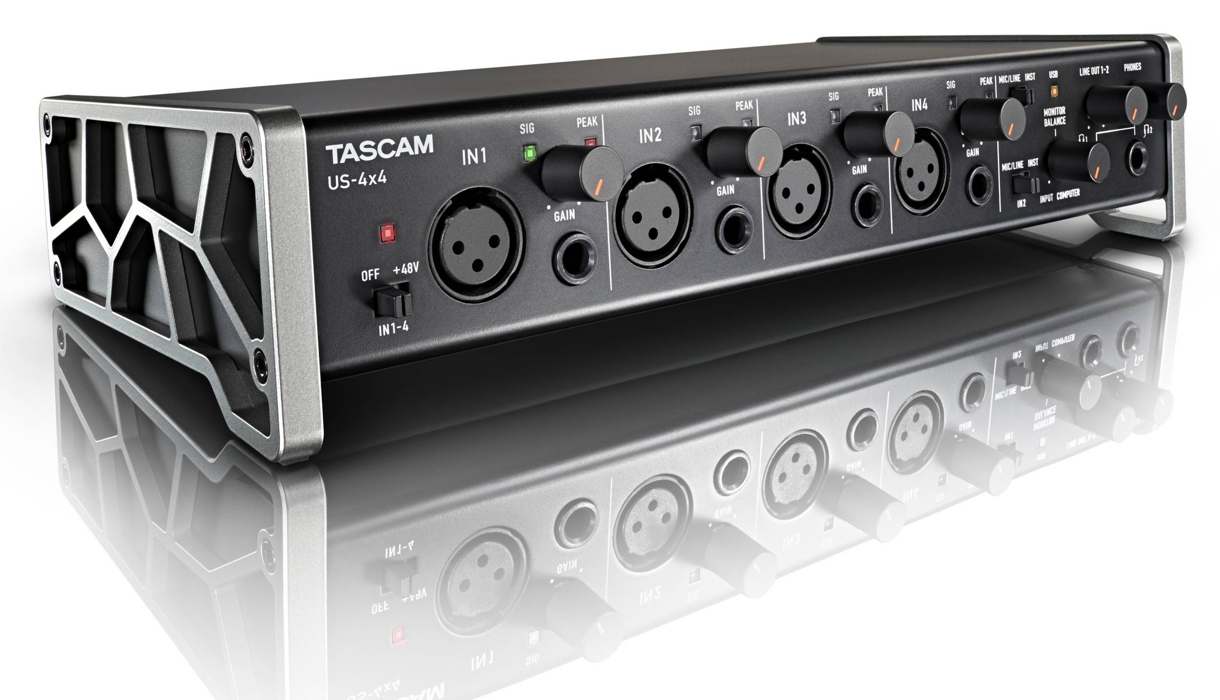 TASCAM US-4x4