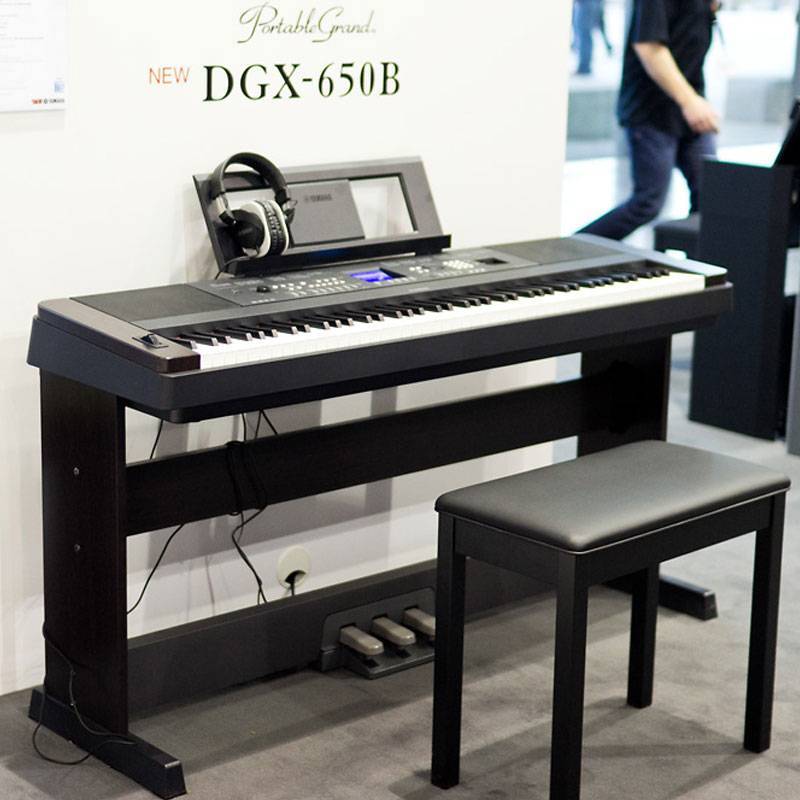 Какое пианино лучше выбрать для дома. Yamaha синтезатор DGX-660. Цифровое пианино Yamaha DGX-650. Yamaha DGX 650. Yamaha DGX 660 Black.