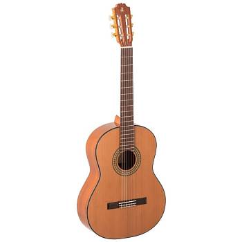 Admira A1  классическая гитара, массив кедра, обечайка и задняя дека - красное дерево