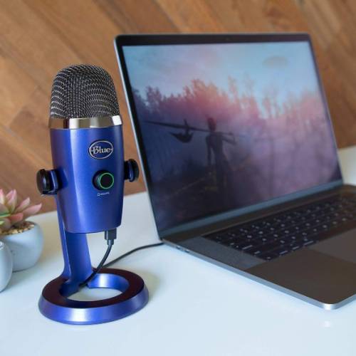 Blue Yeti Nano VIvid Blue