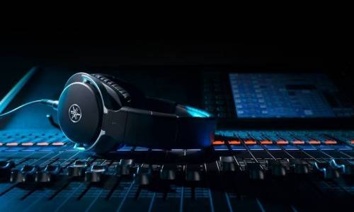 Наушники YAMAHA HPH-MT8