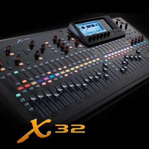Микшерный пульт Behringer X32