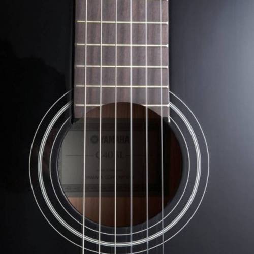 YAMAHA C40 Bl