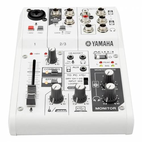 Микшерный пульт Yamaha AG03