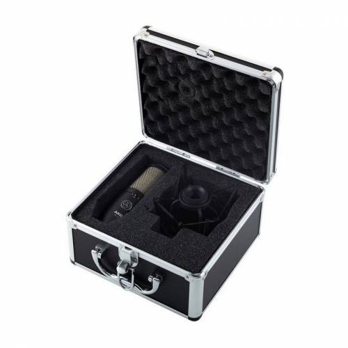 AKG P420 Микрофон вокальный конденсаторный в комплекте