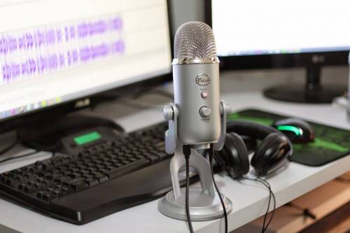 Blue Yeti Studio - микрофон USB, студийный конденсаторный