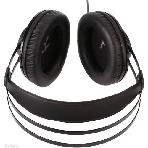 AKG K72 наушники закрытые