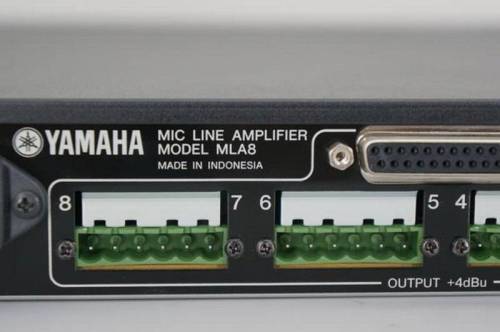 YAMAHA MLA8 Mic Line Amplifier Предусилитель микрофонный